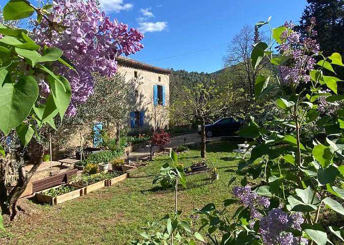 Holiday home Flora *